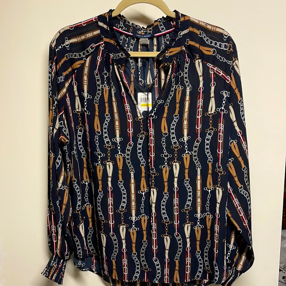 NWT Tommy Hilfiger belt print blouse